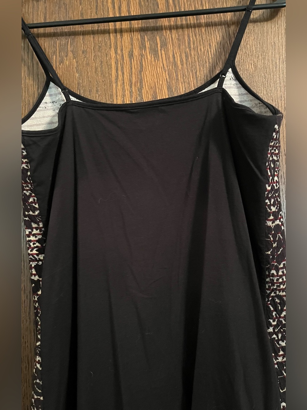 Patterned cami - Picture 2 of 5